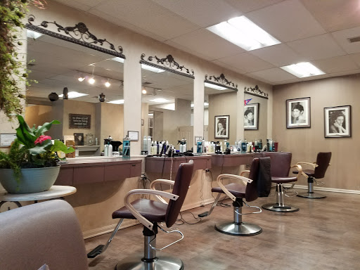 Hair Salon «Studio 4 Hair Salon, Barrington IL., 60010», reviews and photos, 120 S Lageshulte St, Barrington, IL 60010, USA