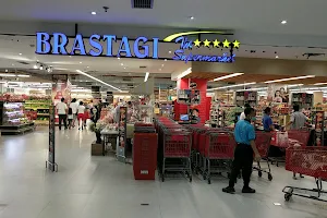 Brastagi Supermarket Tiara image