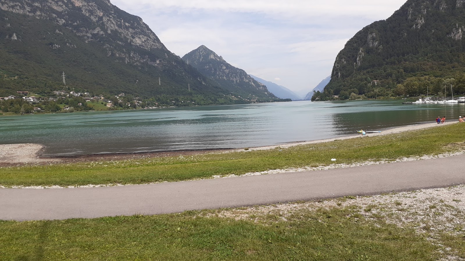 Photo of Togni Beach and the settlement