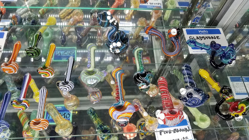 Tobacco Shop «Burn Smoke Shop 2», reviews and photos, 3107 S Shepherd Dr, Houston, TX 77098, USA