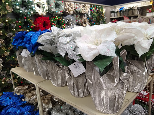 Home Goods Store «Christmas Tree Shops», reviews and photos, 15 Backus Ave Suite 42, Danbury, CT 06810, USA