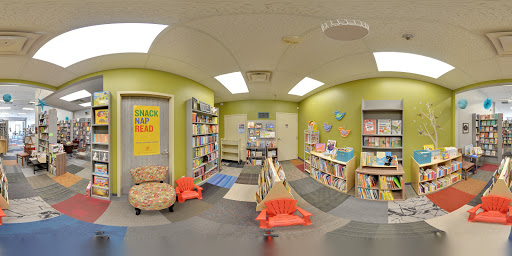 Book Store «Plot Twist Bookstore», reviews and photos, 502 N Ankeny Blvd, Ankeny, IA 50023, USA