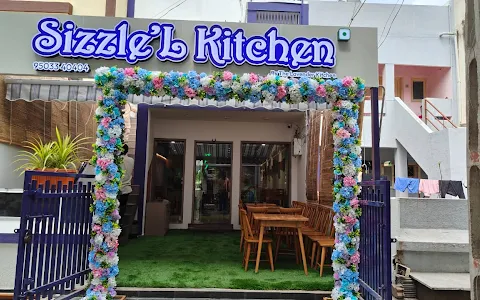 Sizzle'L Kitchen image