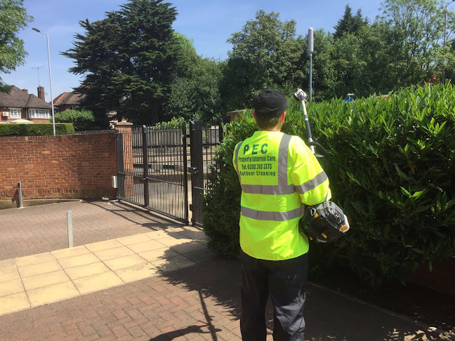 Reviews of PEC Grounds Maintenance in Watford - Landscaper