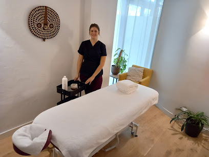 Séverine Richard - Praticienne en santé naturelle (Infirmière) - Méthode Traditionnelle Chinoise - Massages - Aromathérapie