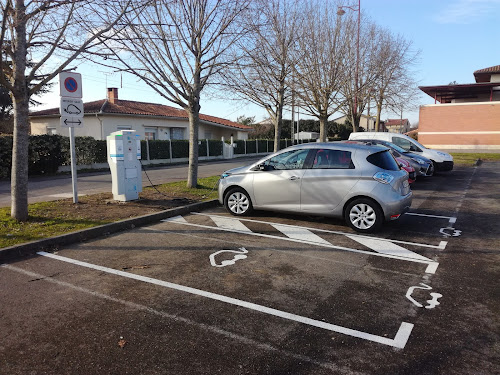 Borne de recharge de véhicules électriques Roulez Électrique En Haute-Garonne Charging Station Grenade