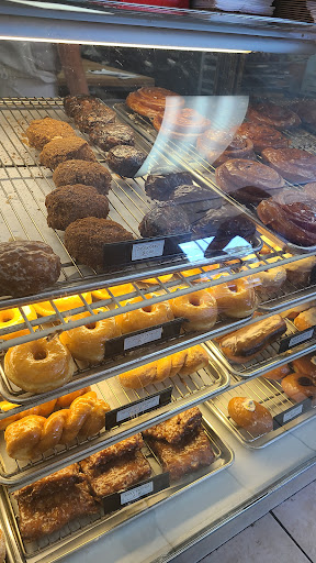 Bakery «VG Donut & Bakery», reviews and photos, 106 Aberdeen Dr, Cardiff, CA 92007, USA