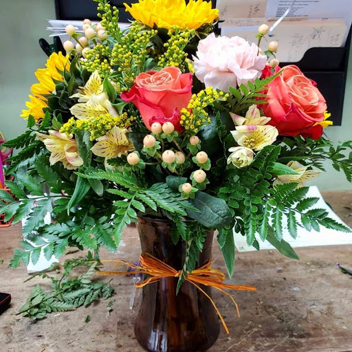 Florist «Secret Garden Florist & Gift Shop, Inc», reviews and photos, 2294 NY-208, Montgomery, NY 12549, USA