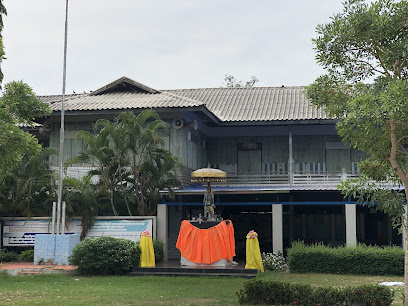 Inthuputhi Phittaya School