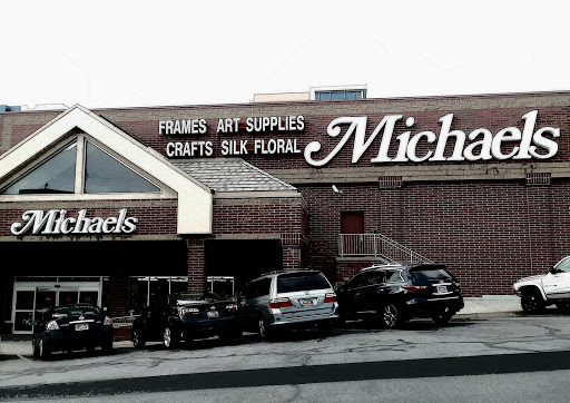 Shopping Mall «Sugar House Shopping Center», reviews and photos, 2274 S 1300 E, Salt Lake City, UT 84106, USA