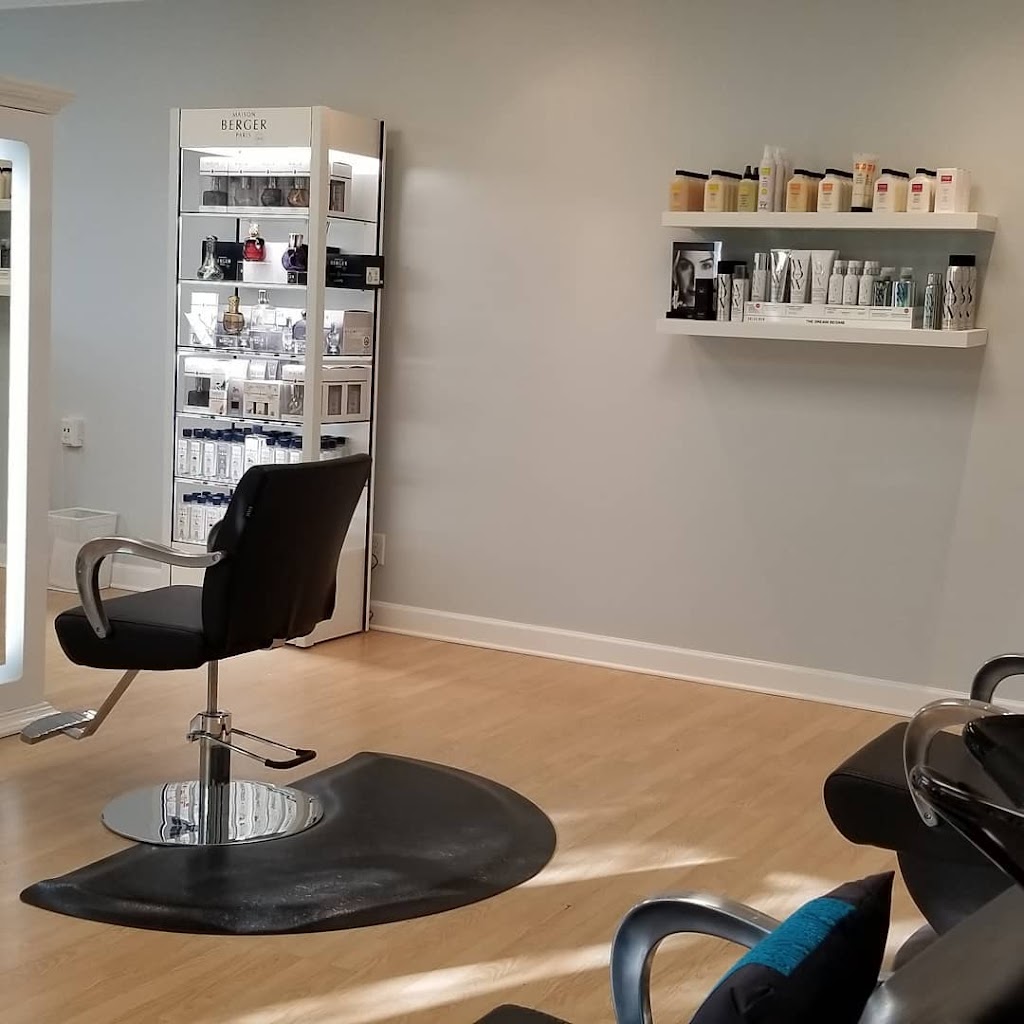 Beach Waves Salon 32963