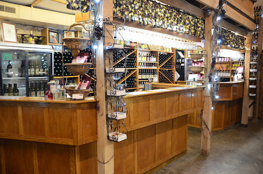 Winery «Lanthier Winery», reviews and photos, 123 Mill St, Madison, IN 47250, USA