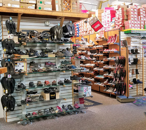 Shoe Store «Heel & Sole Shoes», reviews and photos, 708 Mangrove Ave, Chico, CA 95926, USA