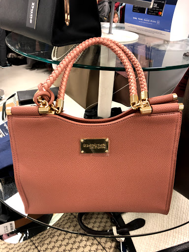 Shoe Store «DSW Designer Shoe Warehouse», reviews and photos, 25 Ronson Rd, Iselin, NJ 08830, USA