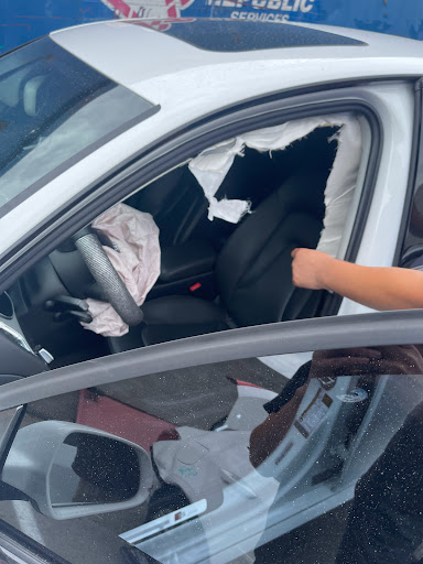 Auto Body Shop «AutoNation Collision Center Las Vegas», reviews and photos, 5720 W Sahara Ave, Las Vegas, NV 89146, USA