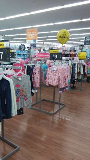 Department Store «Walmart Supercenter», reviews and photos, 850 Co Rd E East, Vadnais Heights, MN 55127, USA