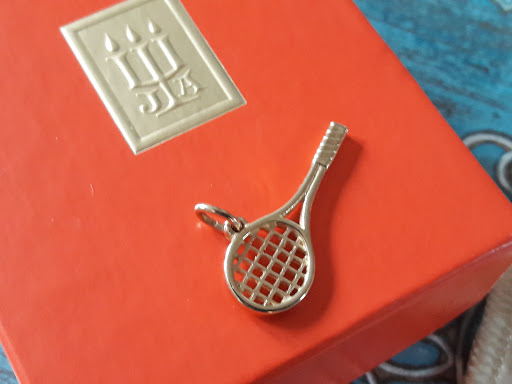 Pawn Shop «Parkway Jewelry and Loan Pawn Shop», reviews and photos, 4006 W Plano Pkwy, Plano, TX 75093, USA