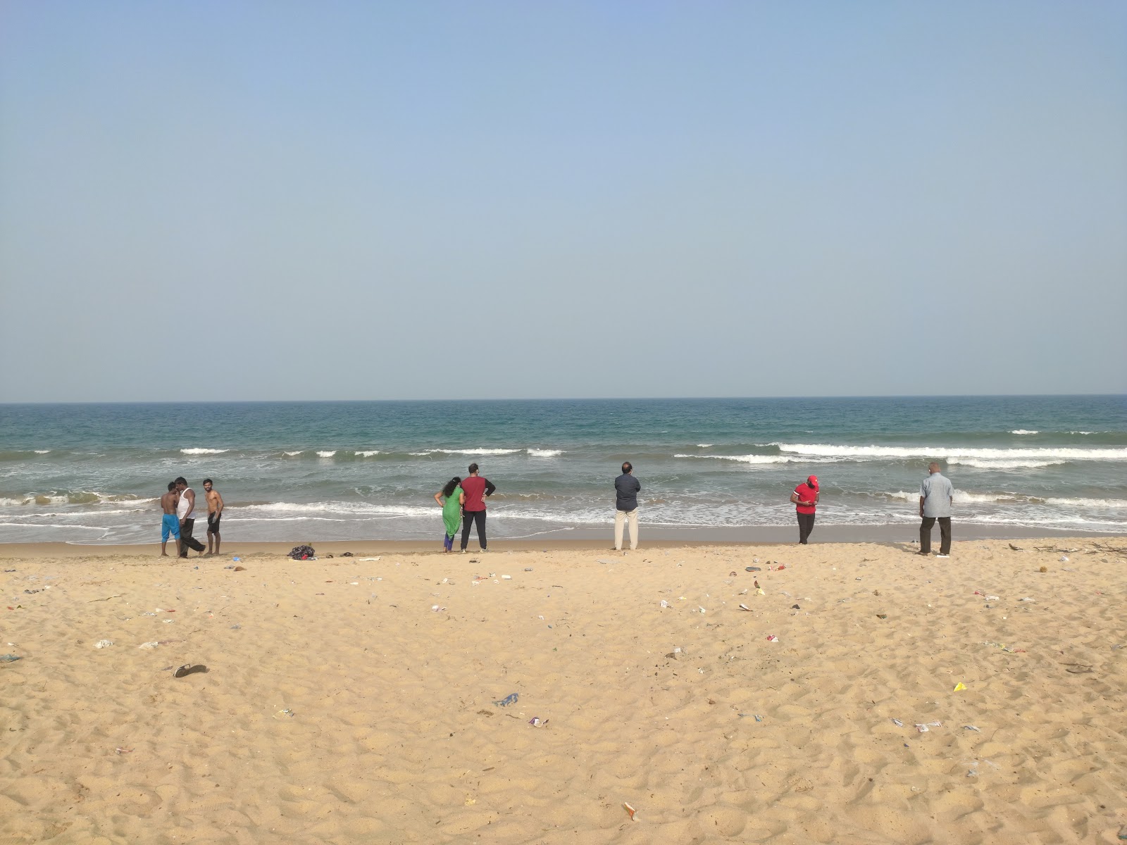 Ramayapattanam public Beach'in fotoğrafı düz ve uzun ile birlikte