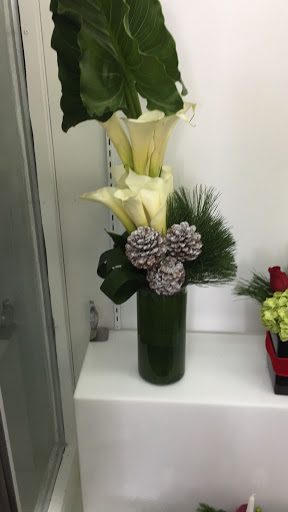 Florist «Aventura Florist», reviews and photos, 20445 Biscayne Blvd, Aventura, FL 33180, USA