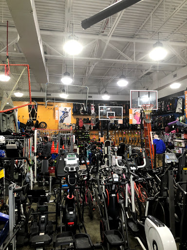 Sporting Goods Store «Play It Again Sports», reviews and photos, 5318 New Hope Commons Blvd Ext, Durham, NC 27701, USA
