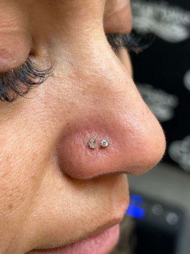 Explore hang loose tattoo ideas, creative tattoo ideas in Mesa, available at Club Tattoo