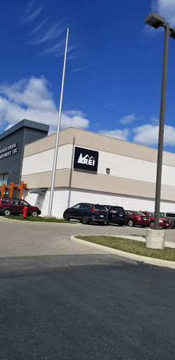 Camping Store «REI», reviews and photos, 6424 Sawmill Rd, Columbus, OH 43235, USA