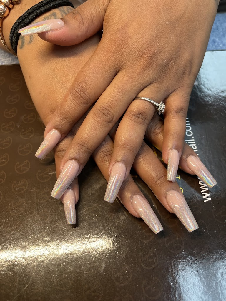 Suave's Nails 33936
