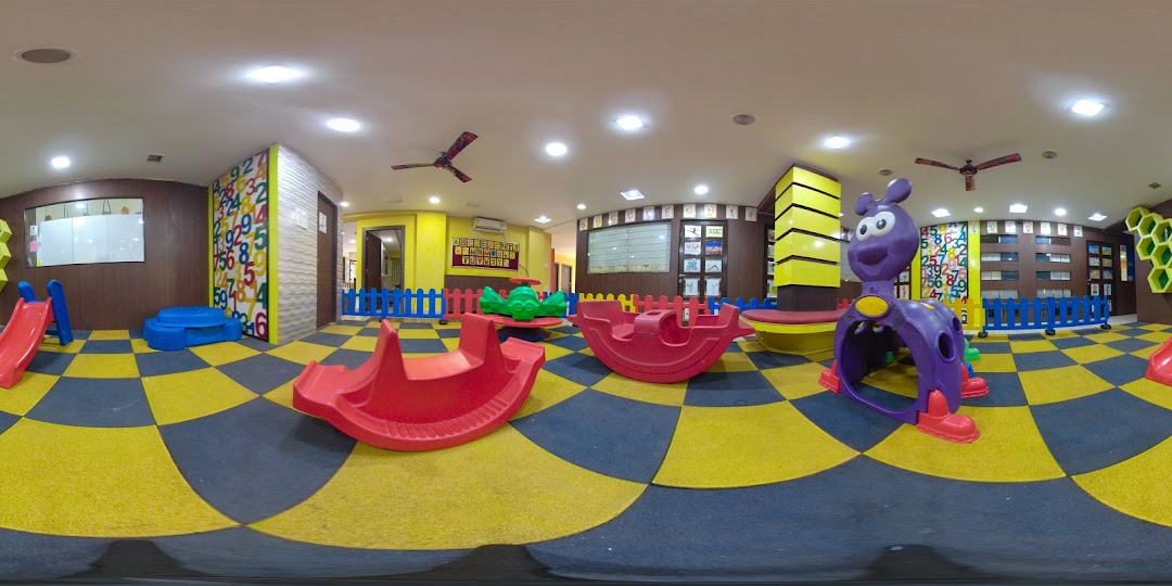 Bizzy Beez Pre School- Montessori |Pre School |Play school| Kindergarden in Chinarpark