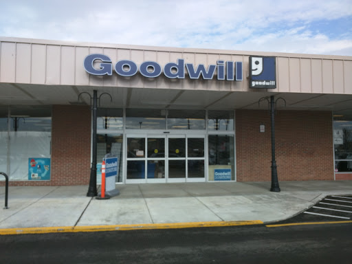 Thrift Store «Goodwill», reviews and photos