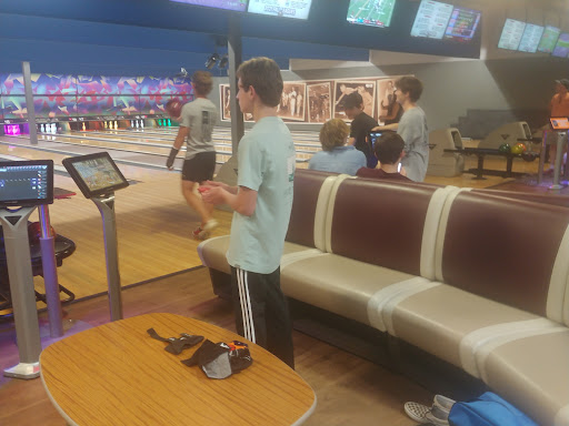 Bowling Alley «King Pin Lanes», reviews and photos, 9525 Taylorsville Rd, Jeffersontown, KY 40299, USA