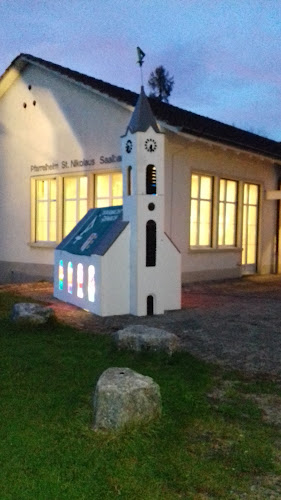 Rezensionen über Römisch-katholisches Pfarreiheim Pfarrei St. Nikolaus in Reinach - Kirche
