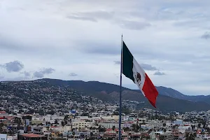 Monumental Flag image