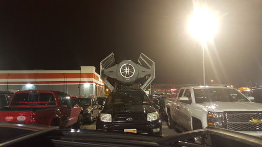 Movie Theater «Regal Cinemas Elmwood Center 16», reviews and photos, 2001 Elmwood Ave, Buffalo, NY 14207, USA