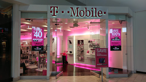 Cell Phone Store «T-Mobile», reviews and photos, 6600 Topanga Canyon Blvd #97D, Canoga Park, CA 91303, USA