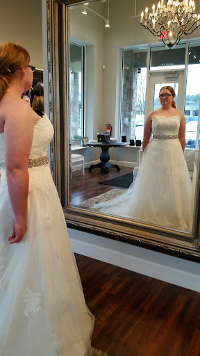 Wedding Store «Ready or Knot Wedding Chic», reviews and photos, 11009 Elm St, Omaha, NE 68144, USA
