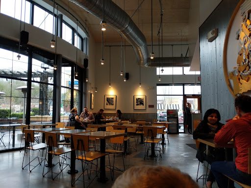 Mexican Restaurant «Chipotle Mexican Grill», reviews and photos, 17250 Southcenter Pkwy #108, Tukwila, WA 98188, USA