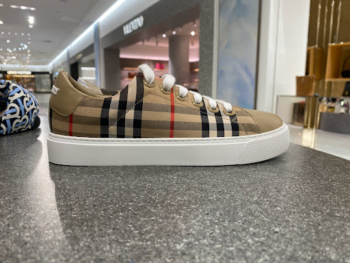 Department Store «Saks Fifth Avenue», reviews and photos, 9700 Collins Ave, Bal Harbour, FL 33154, USA