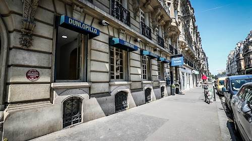 Boutique Simmons à Paris