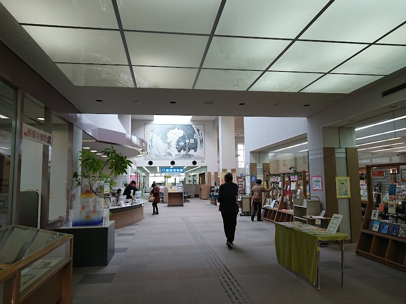 山陽小野田市立中央図書館