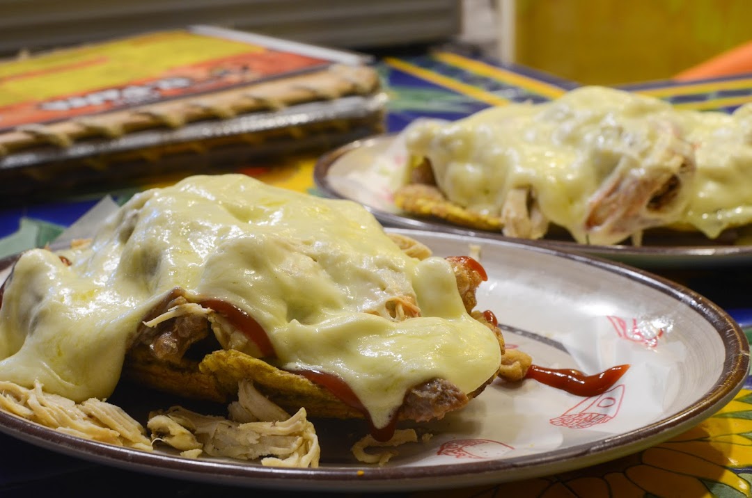 COMIDAS RAPIDAS AQUI ES EL PAISA - Hamburguesas - Salchipapas - Asados