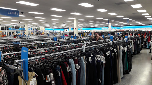 Clothing Store «Ross Dress for Less», reviews and photos, 12680 W Sunrise Blvd, Sunrise, FL 33323, USA