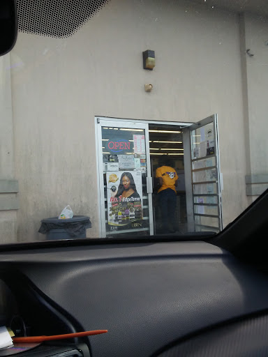 Beauty Supply Store «Beauty World Supply», reviews and photos, 2308 S Memorial Dr, Greenville, NC 27834, USA