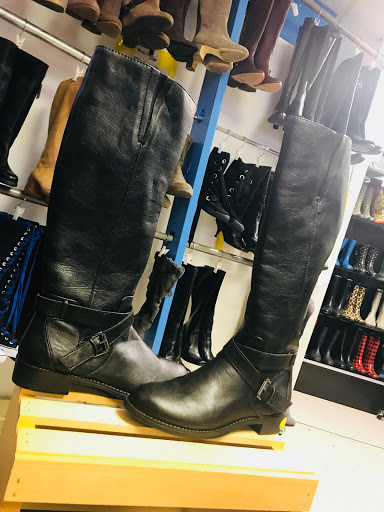 Stores and Shopping «Frugalista», reviews and photos, 3069 Mt Pleasant St NW, Washington, DC 20009, USA