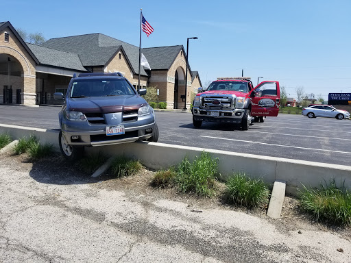 Towing Service «Lake County Roadside Towing & Recovery», reviews and photos, 740 Sunset Dr, Round Lake, IL 60073, USA