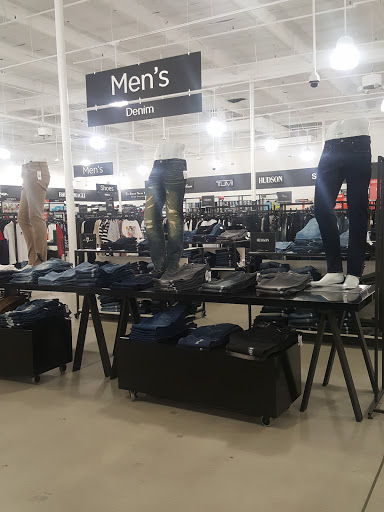 Department Store «Saks OFF 5TH», reviews and photos, 21500 Victory Blvd, Woodland Hills, CA 91367, USA