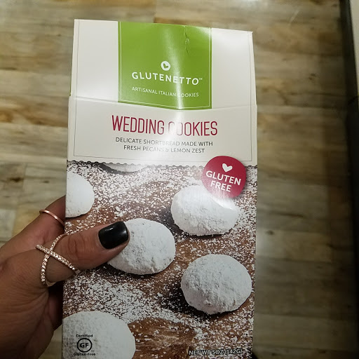 Shopping Mall «Valley Mall», reviews and photos, 977 Valley Rd, Gillette, NJ 07933, USA