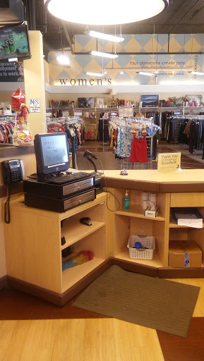 Thrift Store «Goodwill Dearborn Store», reviews and photos, 22451 Michigan Ave, Dearborn, MI 48124, USA