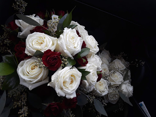 Florist «Flower Shop/Fontana», reviews and photos, 8009 East 51st Street South, Tulsa, OK 74145, USA