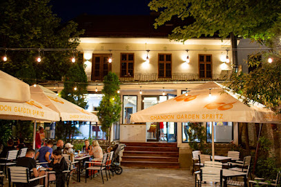 Restaurant Barrique Garden Brașov - Strada Mureșenilor 3, Brașov 500026, Romania