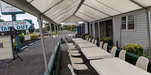 Mike's Bayshore Cafe